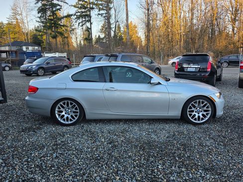 Used 2008 BMW 328i Coupe w/ Premium Pkg image 4