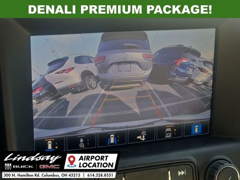 Used 2023 GMC Terrain Denali w/ Denali Premium Package AWD/4WD image 15