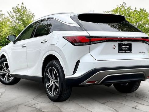 Used 2023 Lexus RX 350 Premium w/ Accessory Package (Z1) AWD/4WD image 4