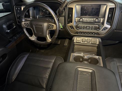 Used 2018 GMC Sierra 3500 Denali w/ Duramax Plus Package AWD/4WD image 7