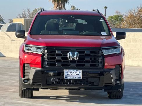 New 2026 Honda Pilot Sport image 2