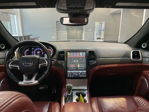 Used 2018 Jeep Grand Cherokee Trackhawk AWD/4WD image 33