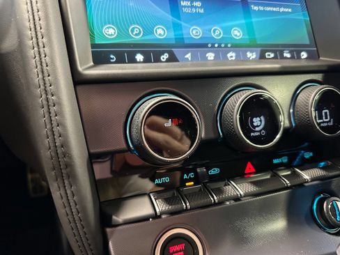 Used 2022 Jaguar F-TYPE Convertible RWD image 39
