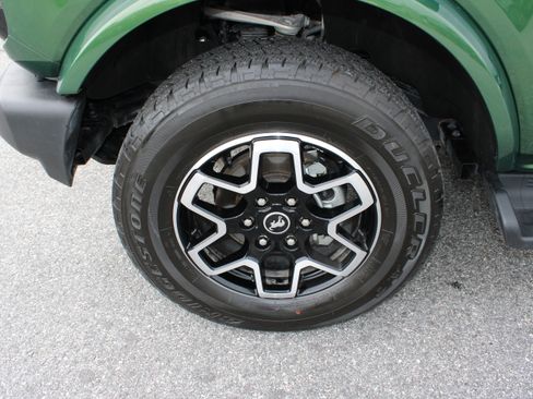 Used 2025 Ford Bronco Outer Banks AWD/4WD image 10