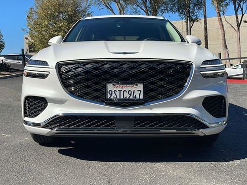 Used 2026 Genesis GV70 2.5T image 4
