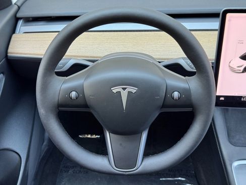 Used 2021 Tesla Model 3 Standard Range Plus RWD image 17