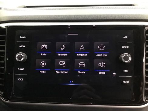 Used 2023 Volkswagen Atlas SE AWD/4WD image 33