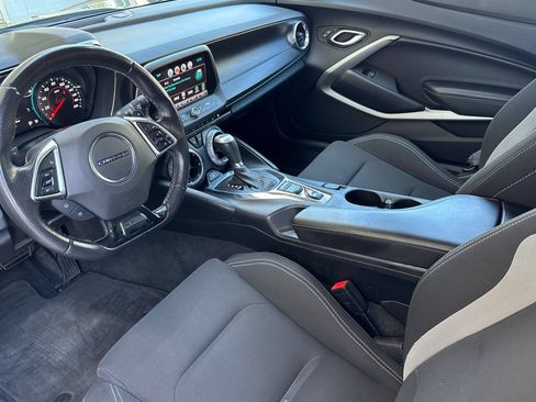 Used 2017 Chevrolet Camaro SS RWD image 10
