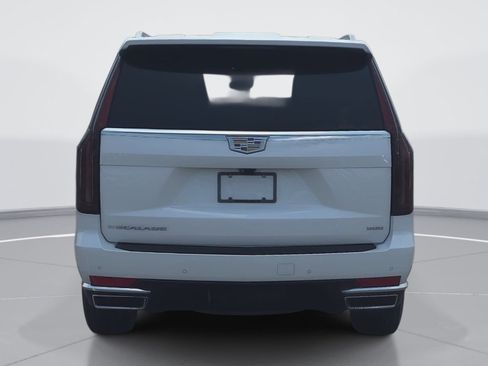 Certified 2023 Cadillac Escalade Premium Luxury w/ Performance Package AWD/4WD image 4