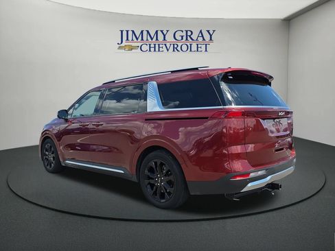 Used 2022 Kia Carnival SX Prestige FWD image 3