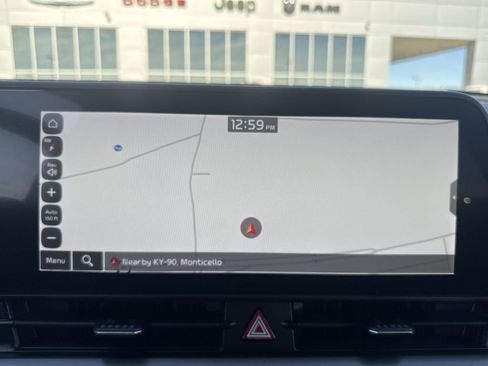 Used 2025 Kia Sportage EX image 18