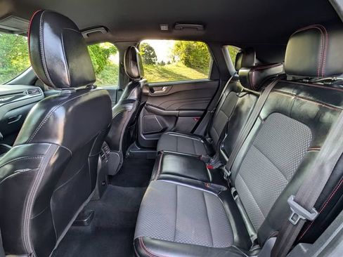 Used 2024 Ford Escape ST-Line AWD/4WD image 27