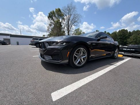 Used 2024 Ford Mustang GT RWD image 2