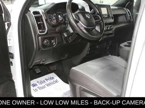 Used 2023 RAM 2500 Big Horn w/ Cold Weather Group AWD/4WD image 14