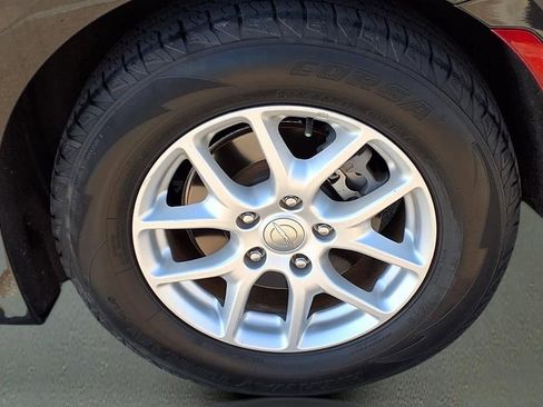 Used 2020 Chrysler Voyager Lxi image 29