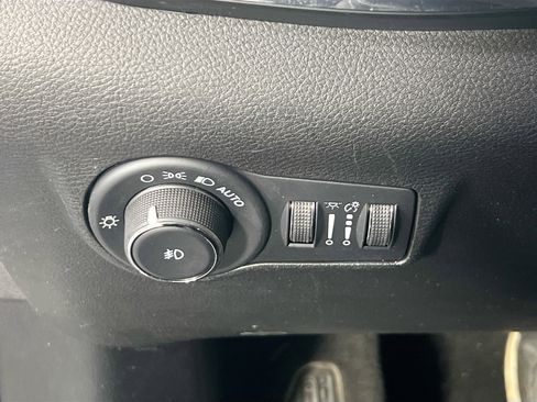 Used 2022 Jeep Compass Limited AWD/4WD image 10