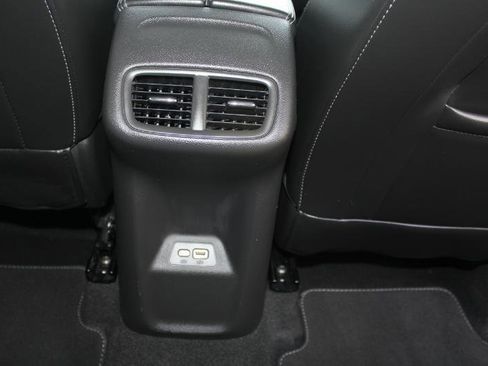 Used 2023 Buick Envision Essence FWD image 20