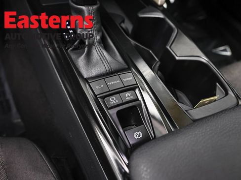 Used 2025 Toyota Camry LE FWD image 20