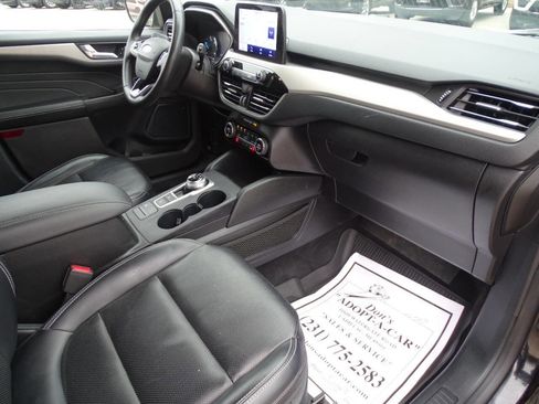Used 2021 Ford Escape SEL image 39