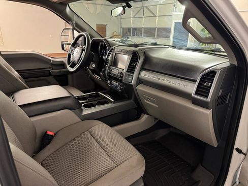 Used 2022 Ford F250 XLT w/ XLT Premium Package image 35