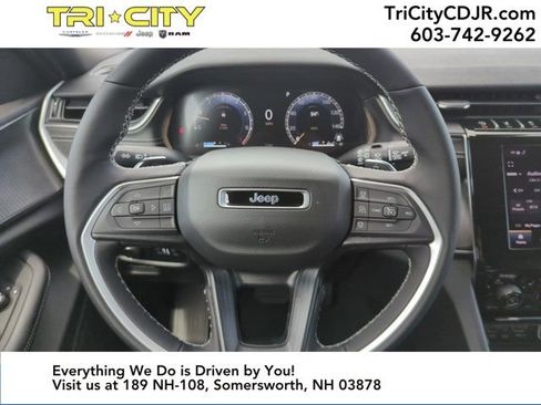 New 2025 Jeep Grand Cherokee L Altitude image 22