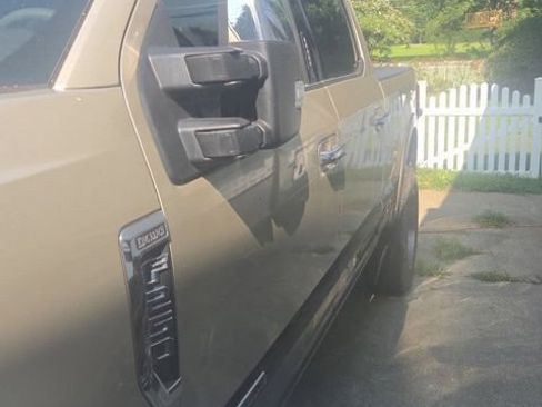Used 2017 Ford F250 King Ranch w/ King Ranch Ultimate Package AWD/4WD image 3