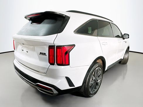 Used 2022 Kia Sorento SX image 8