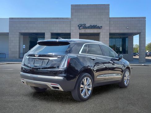 Used 2024 Cadillac XT5 Premium Luxury w/ Technology Package AWD/4WD image 4