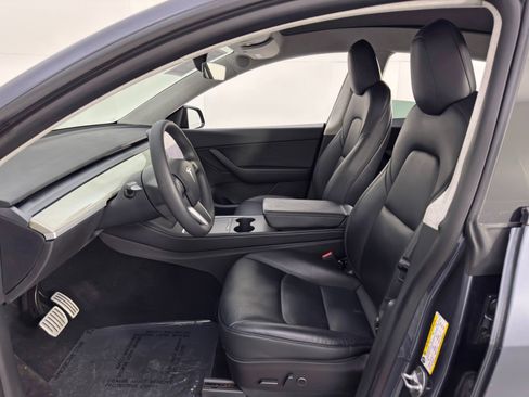 Used 2022 Tesla Model Y Performance image 17