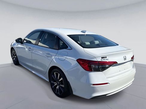 Used 2022 Honda Civic EX image 5