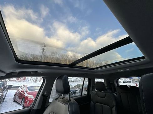 Used 2022 Jeep Grand Cherokee L Limited image 18