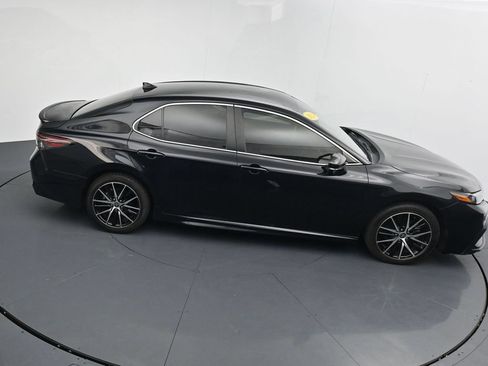 Used 2024 Toyota Camry SE w/ Cold Weather Package AWD/4WD image 31