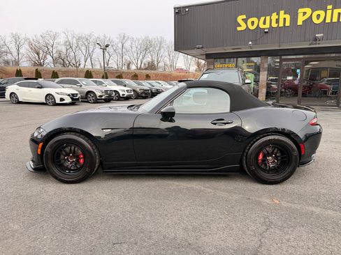 Used 2024 MAZDA MX-5 Miata Sport w/ Appearance Package image 8