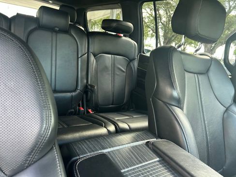 Used 2024 Jeep Wagoneer Series II w/ Flexible Seating Group AWD/4WD image 37