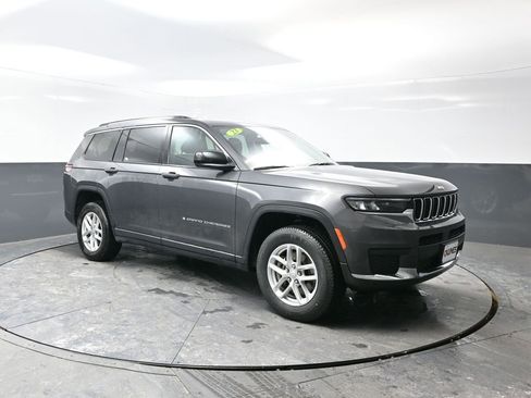 Used 2023 Jeep Grand Cherokee L Laredo image 6