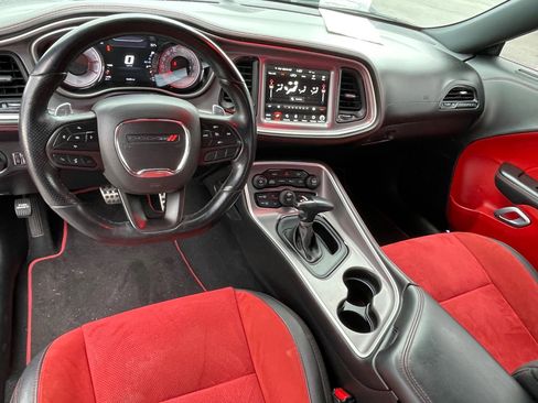 Used 2022 Dodge Challenger R/T Scat Pack image 12