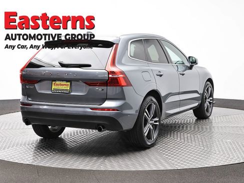 Used 2019 Volvo XC60 T6 Momentum w/ Premium Package image 5