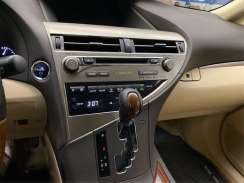 Used 2013 Lexus RX 450h AWD w/ Navigation Pkg image 31