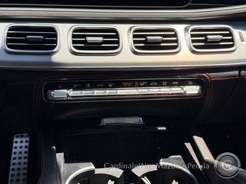 Used 2025 Mercedes-Benz GLE 53 AMG 4MATIC Coupe image 28