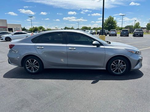 Used 2024 Kia Forte LXS FWD image 8