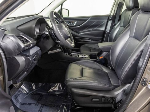 Used 2021 Subaru Forester Limited image 25