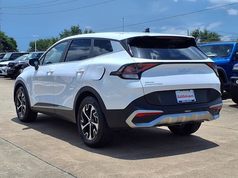 Used 2023 Kia Sportage EX FWD image 4