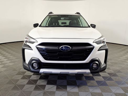 Used 2023 Subaru Outback Limited AWD/4WD image 2