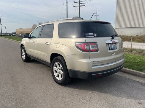 Used 2014 GMC Acadia SLE image 4