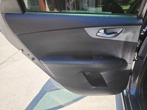 Used 2021 Kia Forte Sedan FWD image 21