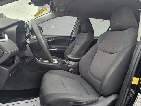Used 2020 Toyota RAV4 XLE w/ All Weather Liner Package AWD/4WD image 19
