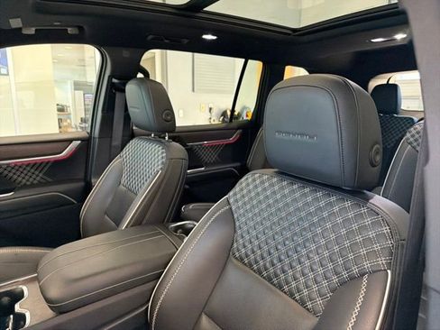 Used 2024 GMC Acadia Denali w/ Super Cruise Package AWD/4WD image 15
