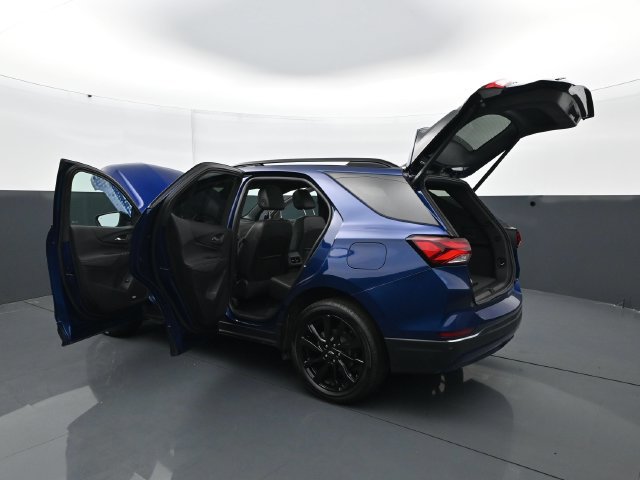 Used 2022 Chevrolet Equinox RS w/ RS Leather Package AWD/4WD image 32