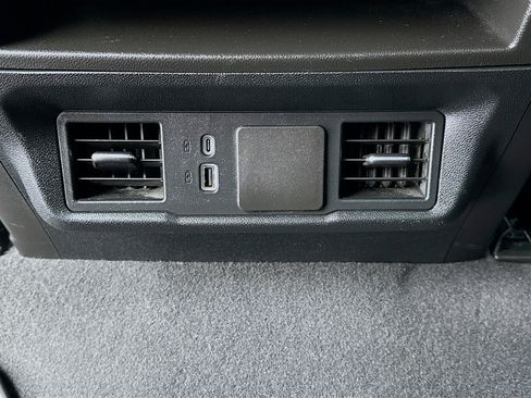 Used 2024 Chevrolet Silverado 1500 Custom Trail Boss w/ LPO, Dark Essentials Package image 16