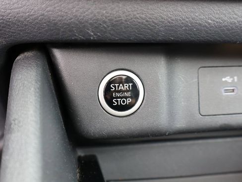 Used 2021 Nissan Rogue SV w/ Premium Package AWD/4WD image 19